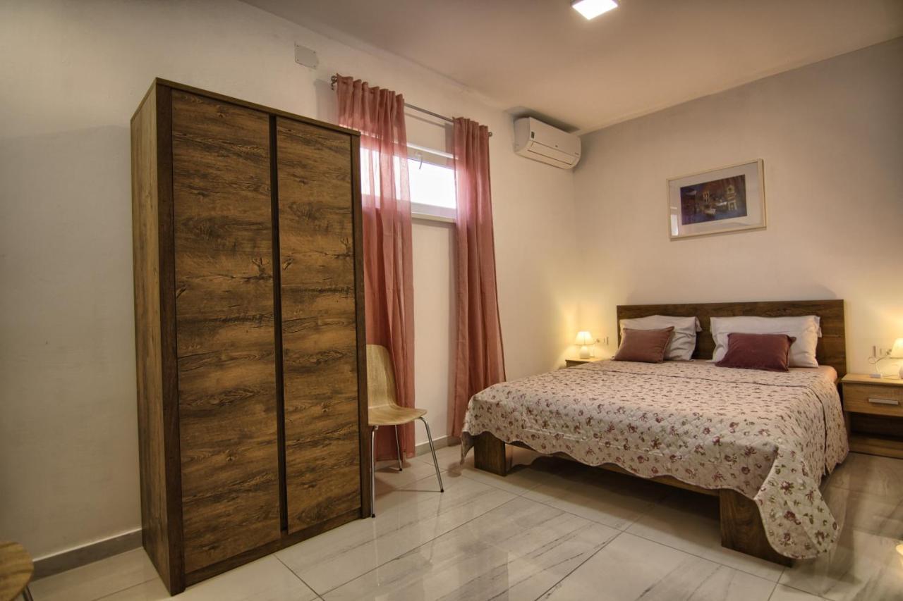 Rooms Dragica Pakoštane Exteriér fotografie
