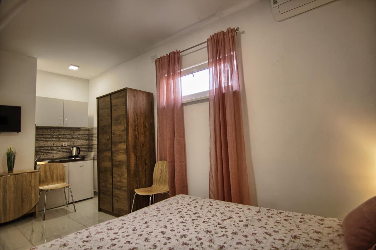Rooms Dragica Pakoštane Exteriér fotografie